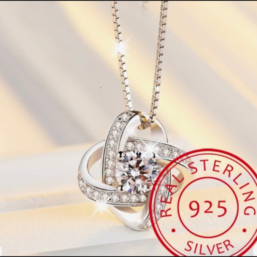 Brand New Real 925 Sterling Silver Zircon Necklace Very Beautiful